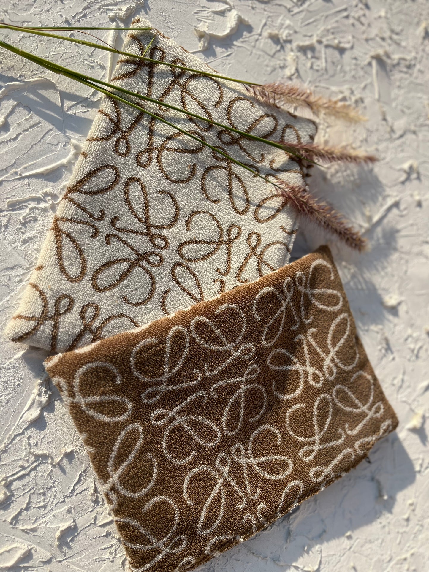 The Coco Cream Pouch