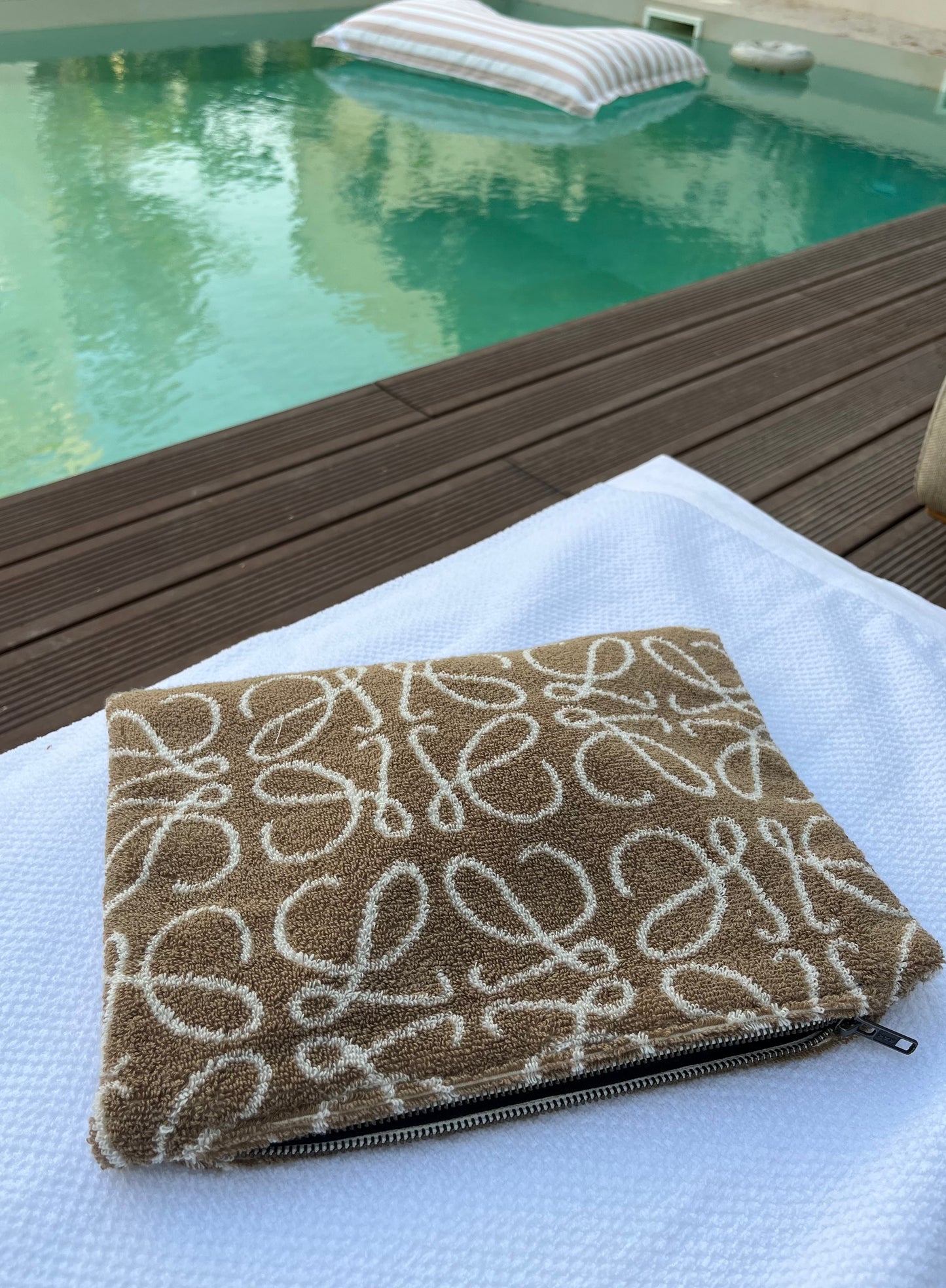 The Coco Pouch