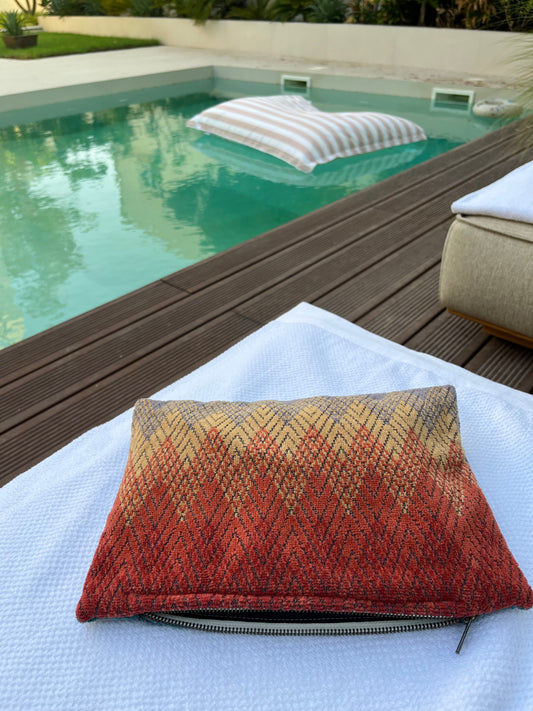 The Yale Pouch